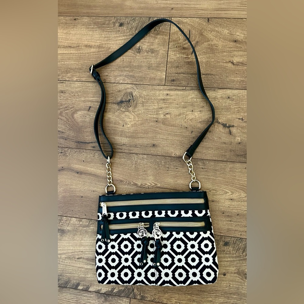 Spartina Crossbody with 3 Front Zipped Compartments Gold Logo with Tassel Pulls